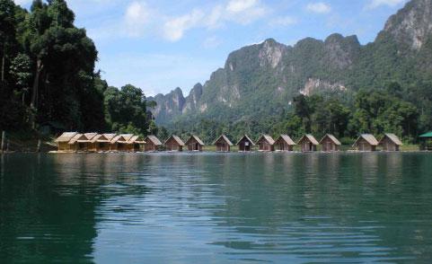Floating houses on the Rachaprabha Lake in Khao Sok National Park