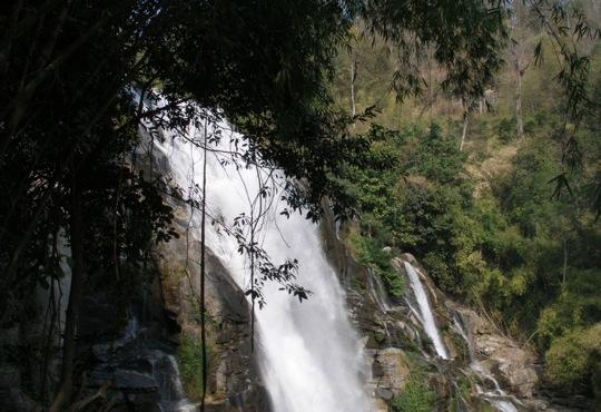 TT32 - Waterfall Doi Inthanon