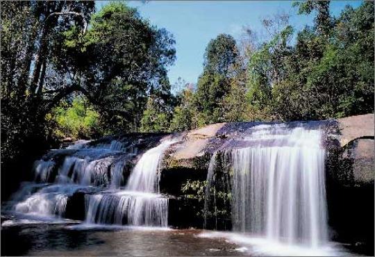 TT54 - Waterfall at Phu Kradung